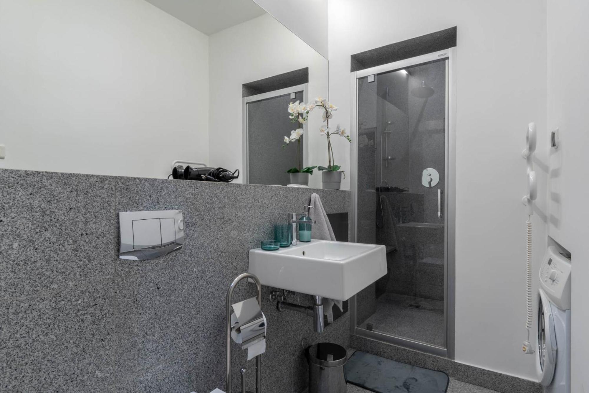 Simply In The Center Spot Apartment พอซนาน ภายนอก รูปภาพ